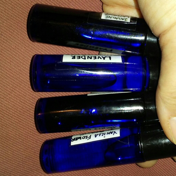 Set of 4 Cobalt Blue Glass Roller Bottles for DIY Scents Oils Serums Travel Size - Picture 8 of 9